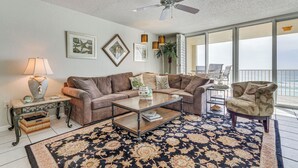 Apartment (2 Bedrooms) | Bahagian dalam