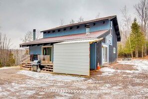 Apartment (3 Bedrooms) | Interior - Iron River Retreat w/ Sauna: Walk to Ski Brule! (Iron River)