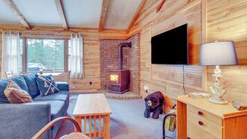 House (3 Bedrooms) | Front of property