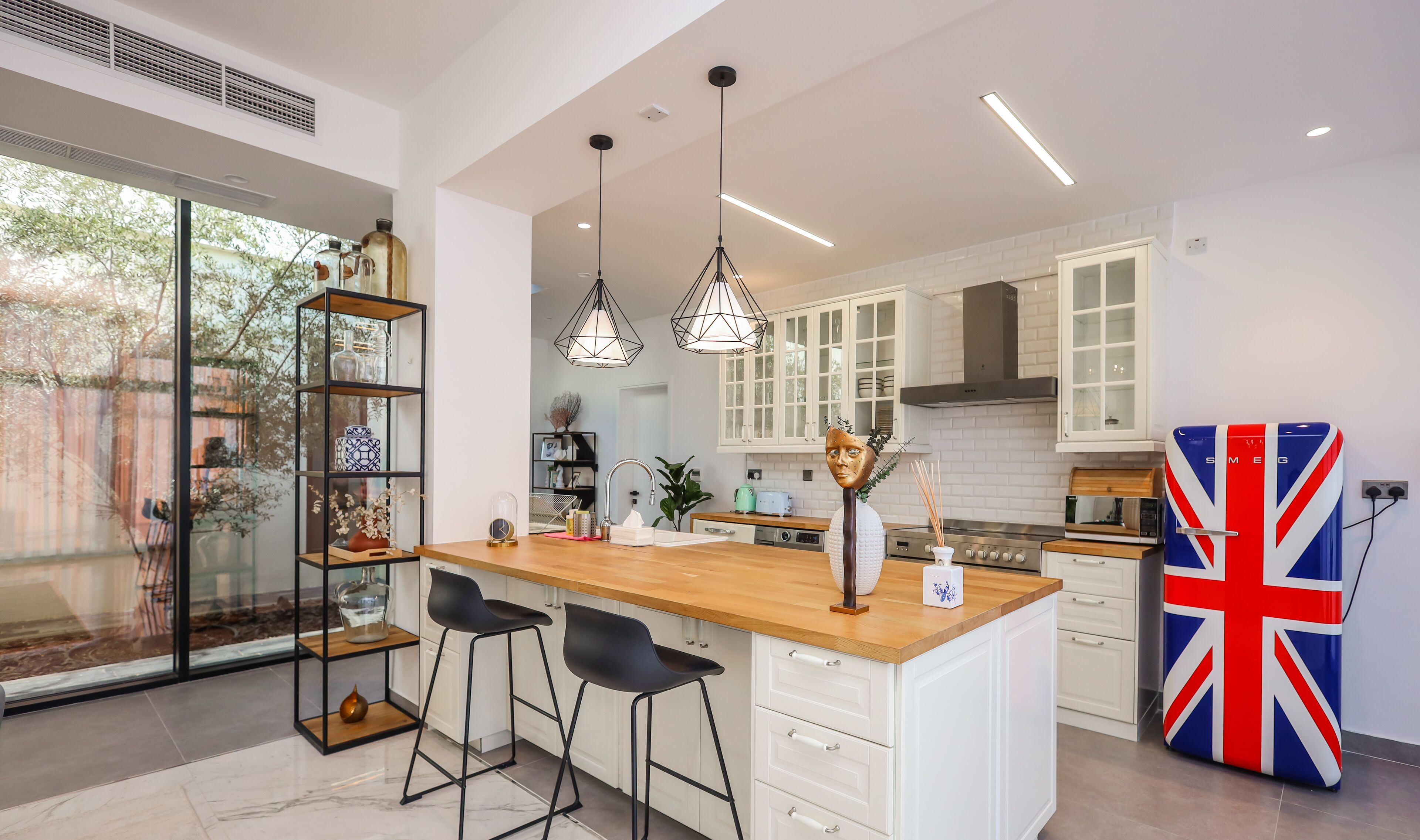 Deluxe Villa | Private kitchen | Fridge, microwave, oven, dishwasher