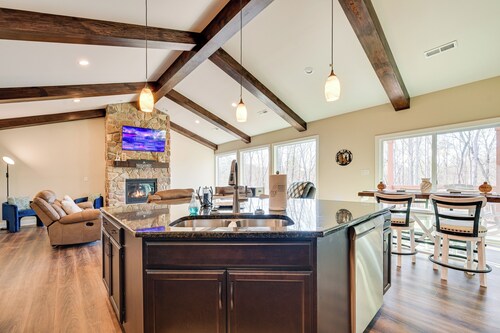 Home Gym & Fireplace: Roaring River Retreat