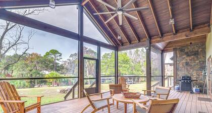 Riverfront Fishers Paradise in Florida w/ Dock!