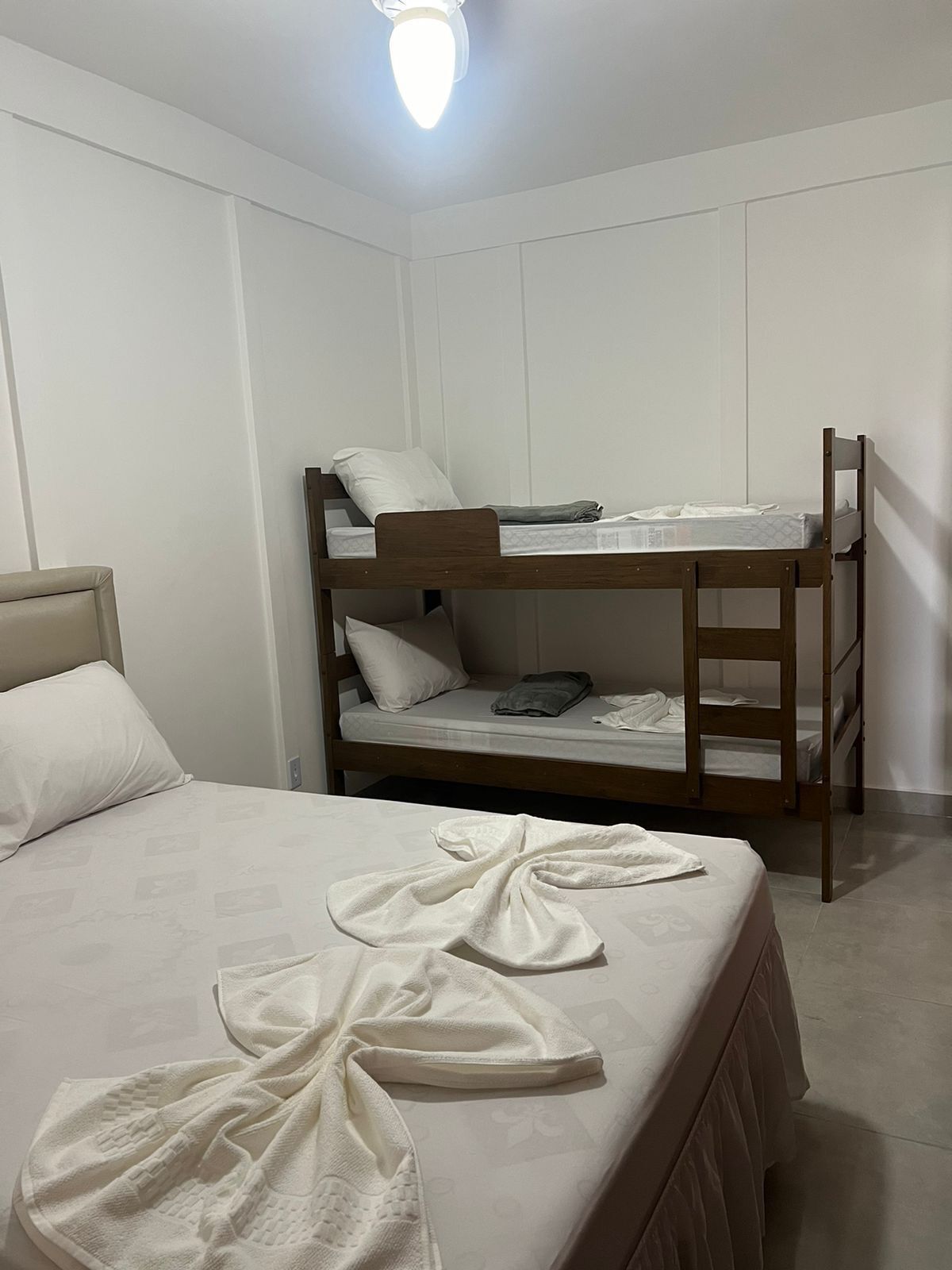 Basic-Vierbettzimmer | Kostenloses WLAN