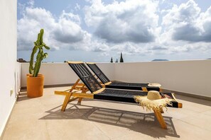 Suite Rooftop | 1 bedroom, soundproofing, free WiFi, bed sheets - Hotel Boutique Mi Almazara (Javea)