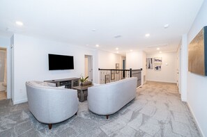 House, Multiple Bedrooms | Interior - 9056sh-the Retreat At Championsgate 8 Bedroom Home by RedAwning (Davenport)