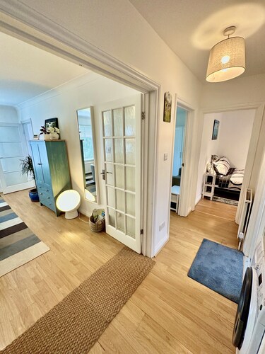 Clean and Cosy Apartment near Edgware station