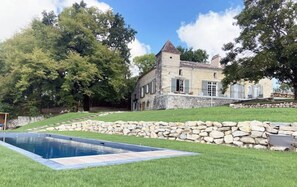 Piscine extérieure, piscine chauffée