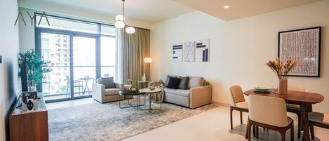 Apartamento Confort | Zona de estar | Una Smart TV, Netflix, servicios de streaming