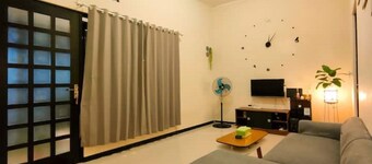 Japanese Villa Naomy Residence

