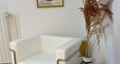 Casa Estrella -5 min zum Duisburg Hbf, -nähe Uni Duisburg/essen -erdgeschoss