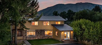 Outpost: Vine Street 2 - Close to Snow King!