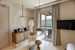 Superior Sea View Room | 1 bedroom, in-room safe, free WiFi
