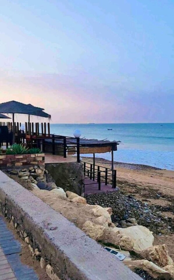 On the beach - Beautiful Appart Agadir Aourir: Feet in the water!!! (Agadir)