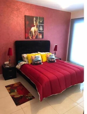 1 bedroom, in-room safe, iron/ironing board, travel cot - Beautiful Appart Agadir Aourir: Feet in the water!!! (Agadir)