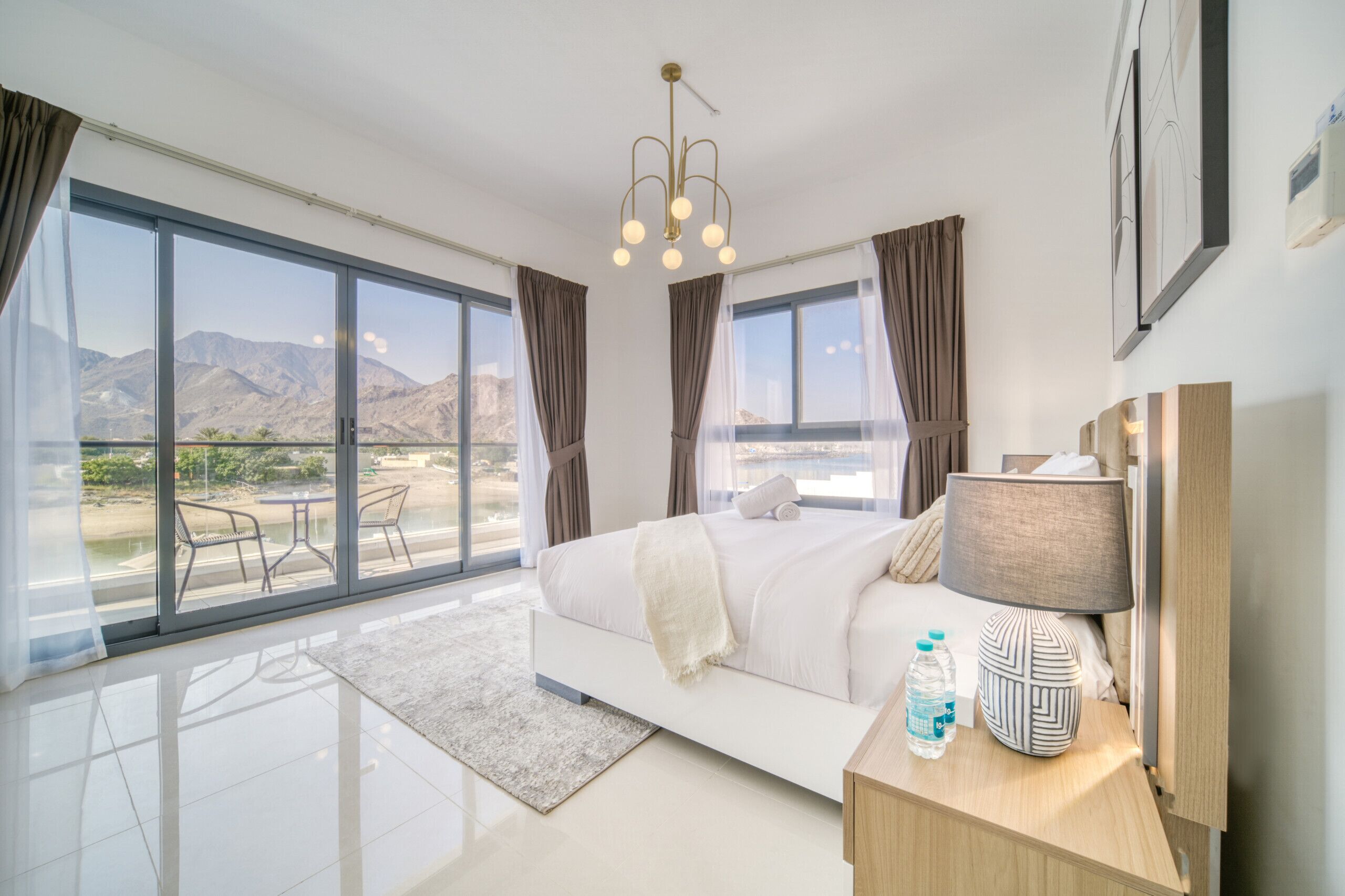 4 bedrooms, in-room safe, iron/ironing board, free WiFi