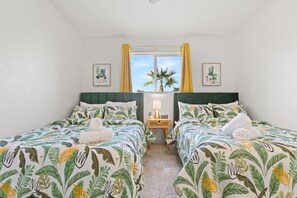 3 bedrooms, desk, iron/ironing board, free WiFi