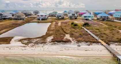 Bayfront Beach House with Sandy Beach, screen porch and direct Bay view - Casa N