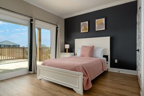 4 bedrooms, WiFi, bed sheets