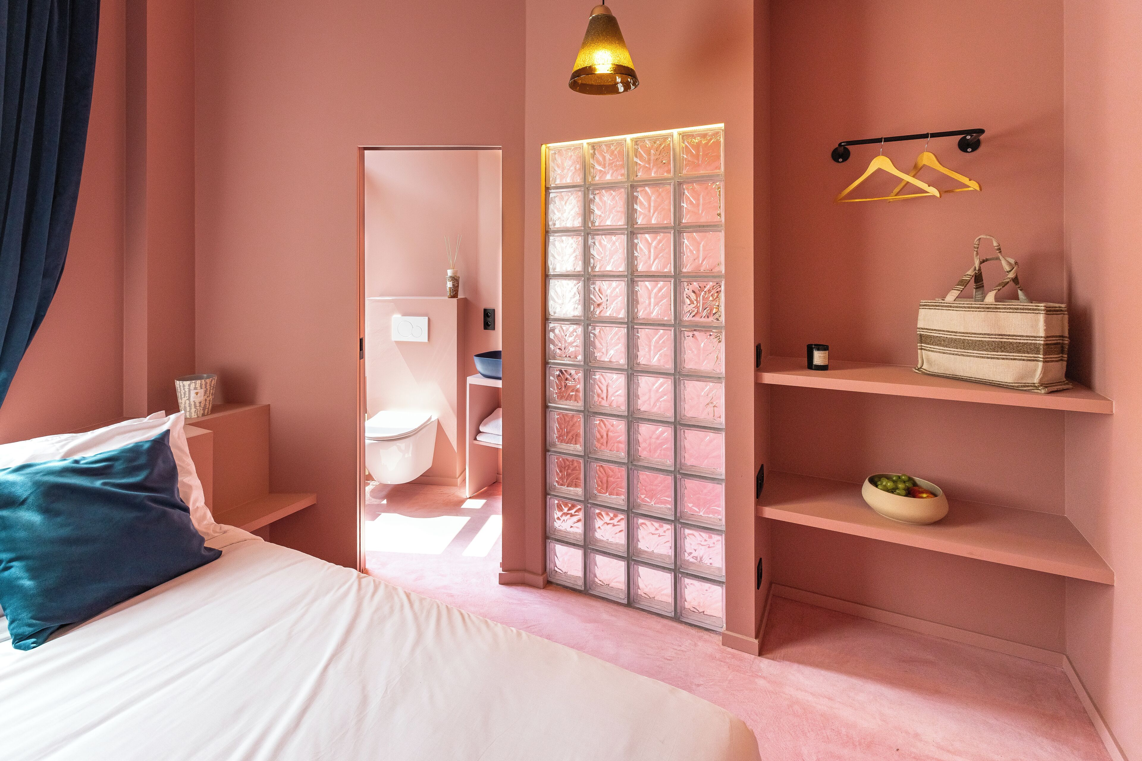 Minibar, rideaux occultants, fer et planche à repasser, Wi-Fi gratuit