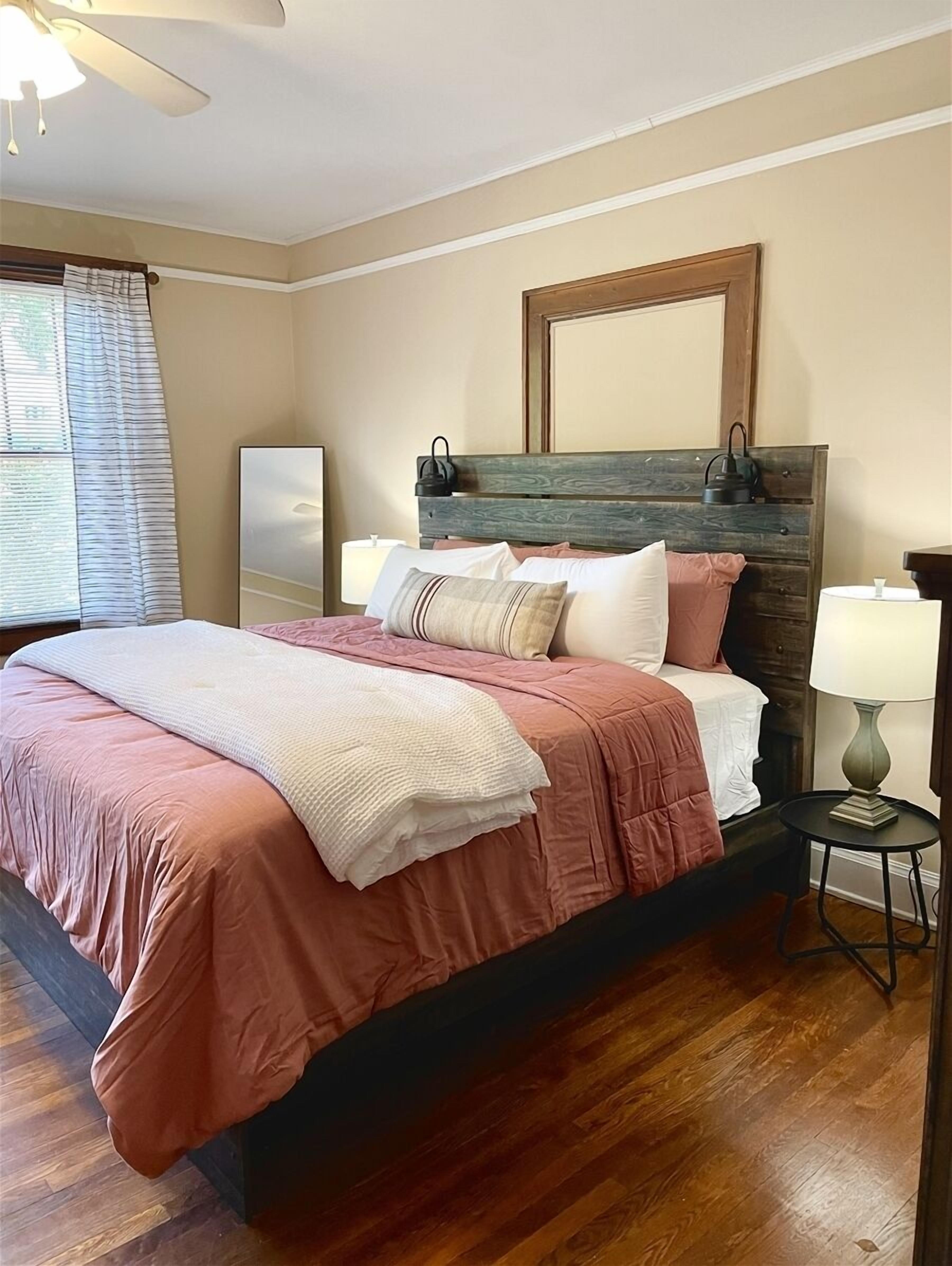E Reed St., 117 B | 2 Bed, 1 Bath