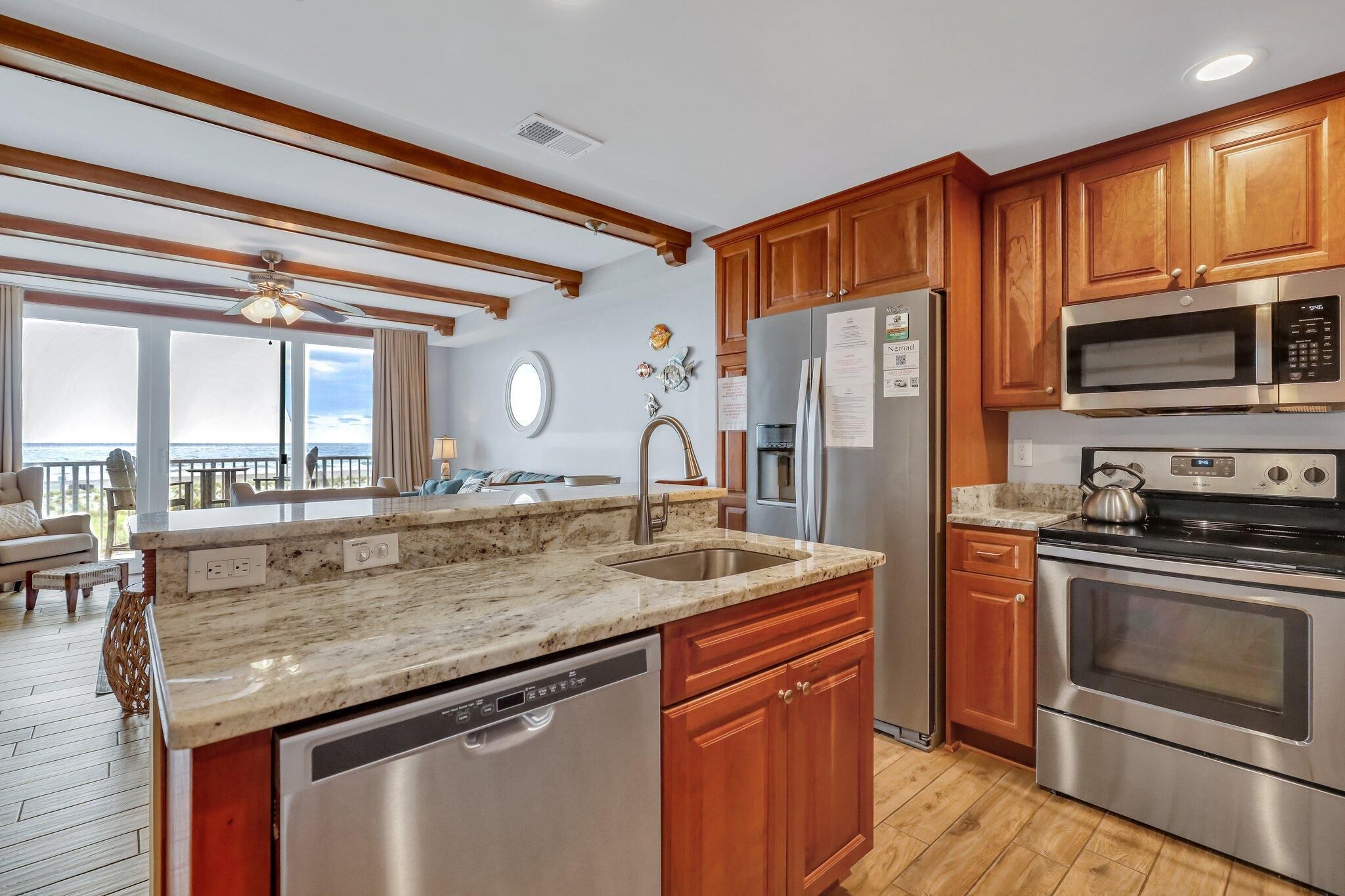 Condo, 1 King Bed with Sofa bed (Ocean Song 324) | Private kitchen