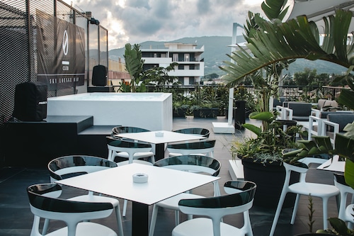 Etrus Boutique Room & Rooftop