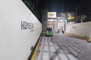 Fachada de la propiedad