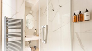 Bathroom - Beauquartier - Montorgueil  (Paris)