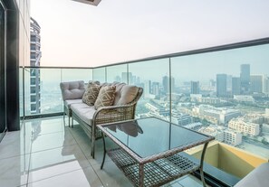 Design Apartment | Balcony - Tanin - Modern Spacious 1BR Apartment With 2 Balconies (Dubai)