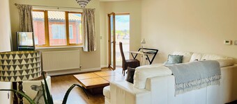Cosy, pet friendly apartment in Norwich centre, opposite Norwich Cathedral.