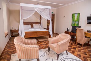 In-room safe, iron/ironing board, free WiFi, bed sheets - Blixen Resort & Spa  (Nairobi)