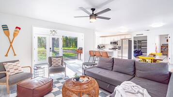 TV connectée, baby-foot, table de tennis de table, médiathÚque