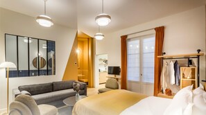Comfort-Studio | Zimmersafe, Verdunkelungsvorhänge, Bügeleisen/Bügelbrett
