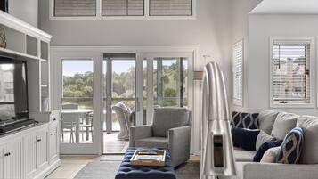 Smart-TV, Bücher, Stereoanlage