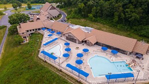 Indoor pool, a heated pool - Rock Cove Villa | 3 Kings + Private Baths | Walk to Golf · Fireplace · Foosball (Galena)