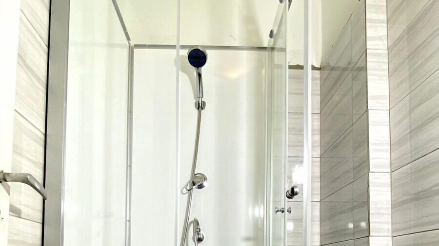 Lighthouse Hostel & Rooms