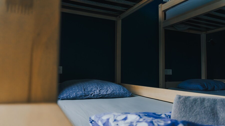 Lighthouse Hostel & Rooms