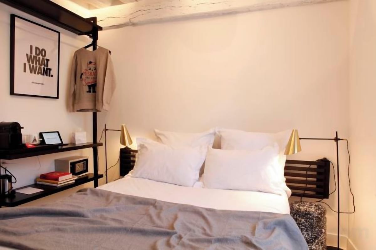 Blackout drapes, iron/ironing board, WiFi (free), bed sheets