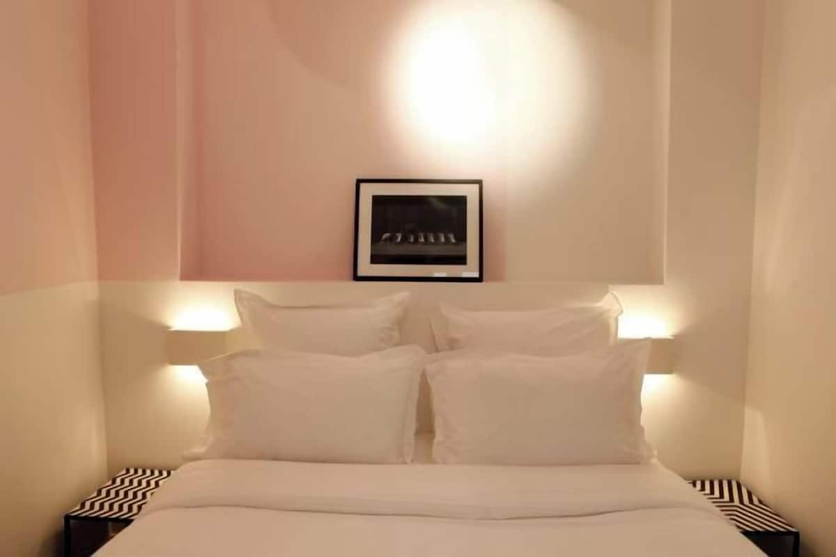1 bedroom, blackout curtains, iron/ironing board, free WiFi