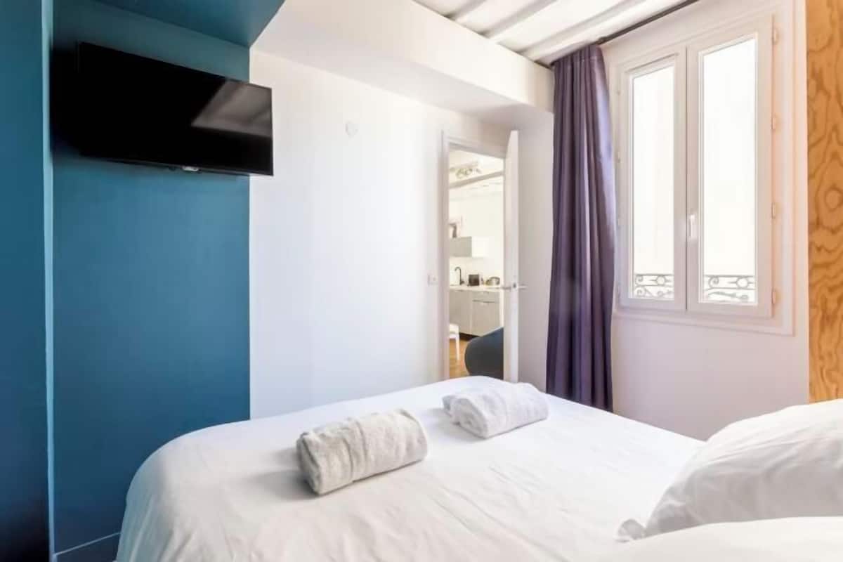1 bedroom, blackout curtains, iron/ironing board, free WiFi