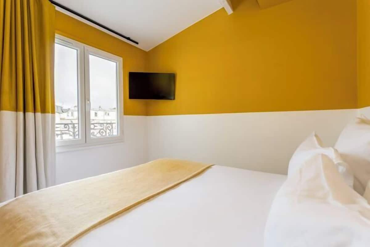 1 bedroom, blackout curtains, iron/ironing board, free WiFi