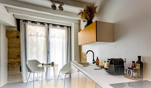 Cafetera expreso, cafetera/tetera, tetera/pava eléctrica