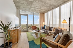 Condo superluxo | Área de estar | TV LED, serviços de streaming