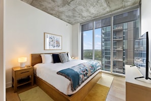 Luxury Condo - Sunshine Condo in Downtown Austin (Austin)