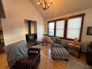 TV, fireplace, offices