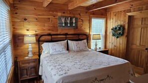 2 soverom, strykejern/-brett, wi-fi (inkludert) og sengetøy