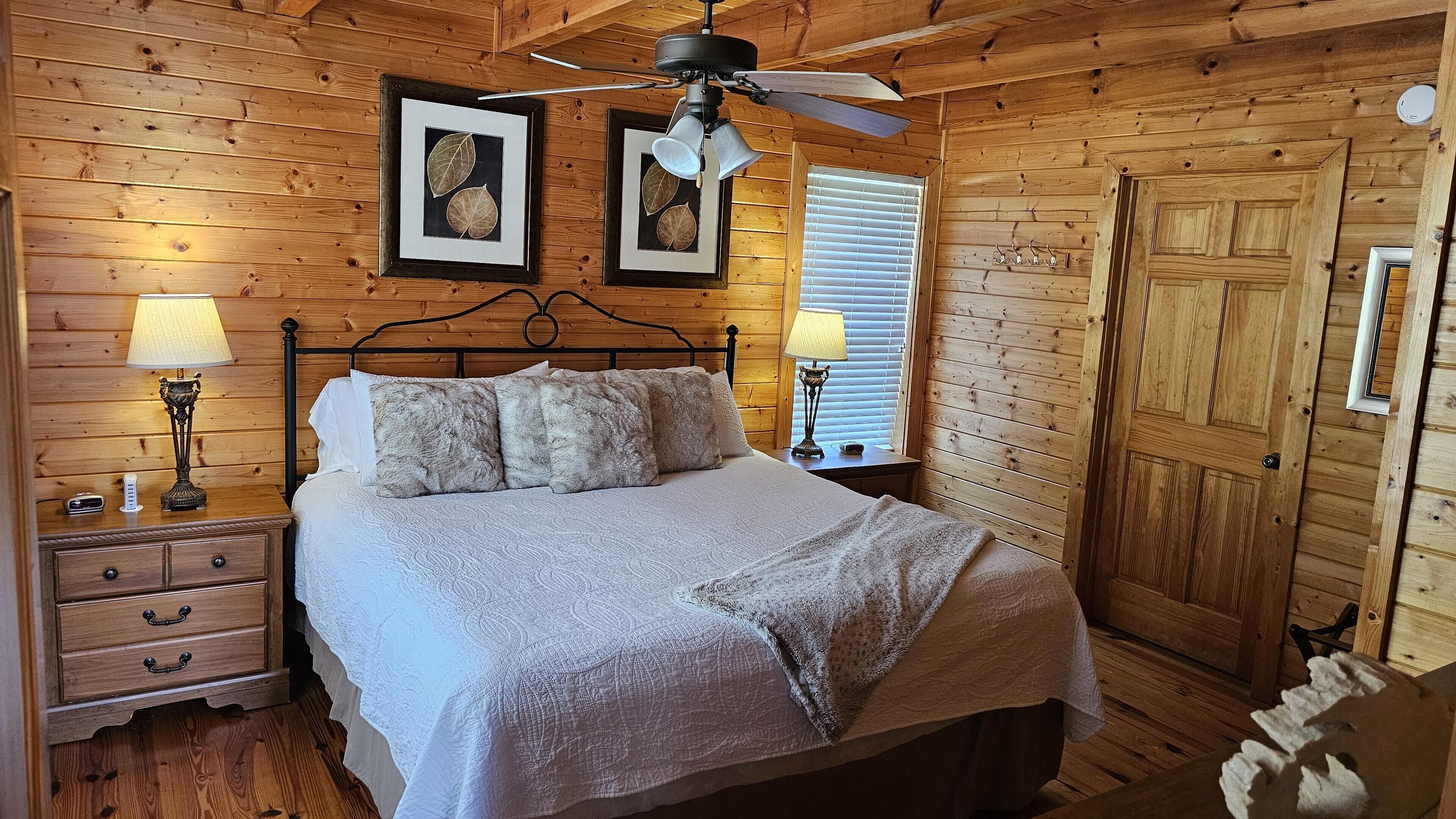 2 chambres, fer et planche à repasser, Wi-Fi gratuit, draps fournis