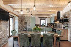 Fridge, microwave, oven, stovetop - Villa Olika (Istria - Buzet) (Buzet)