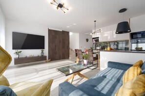 TV - Villa Esmeralda II (Istria - Novigrad) (Novigrad)