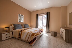 3 bedrooms, Internet